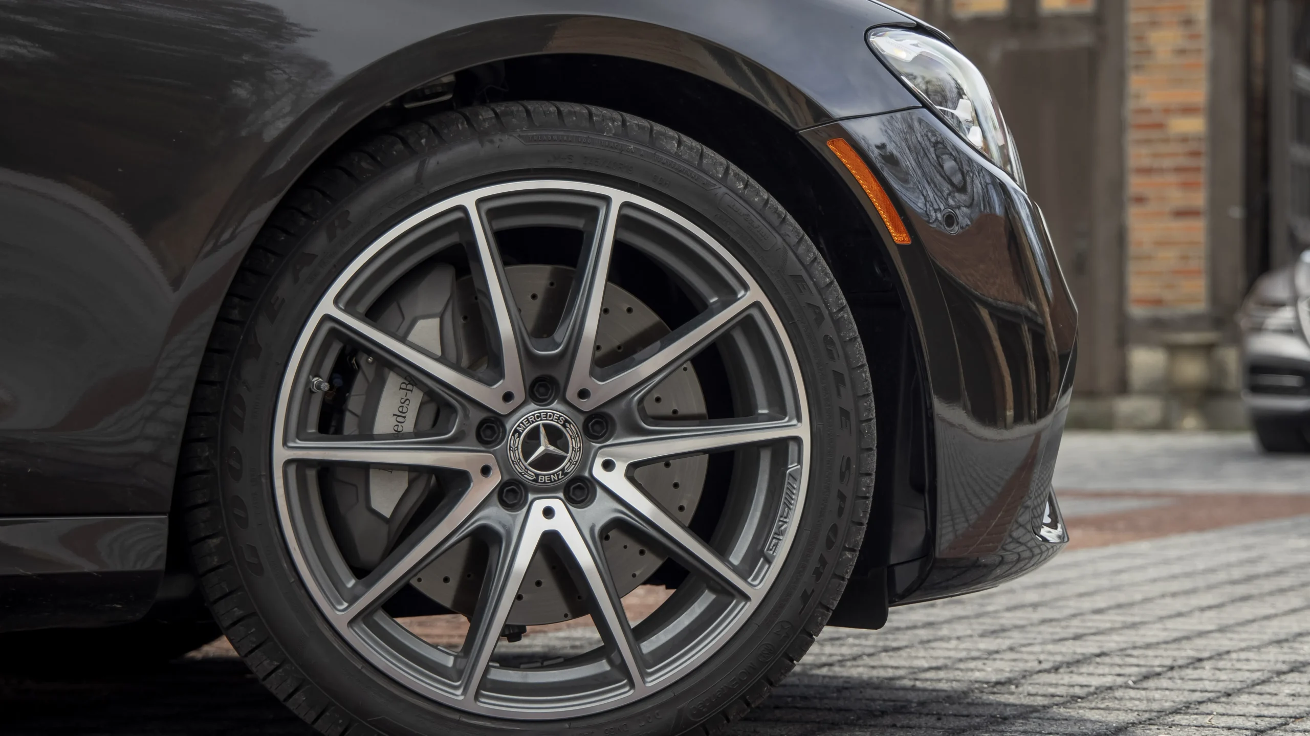 Mercedes-Benz E-class12