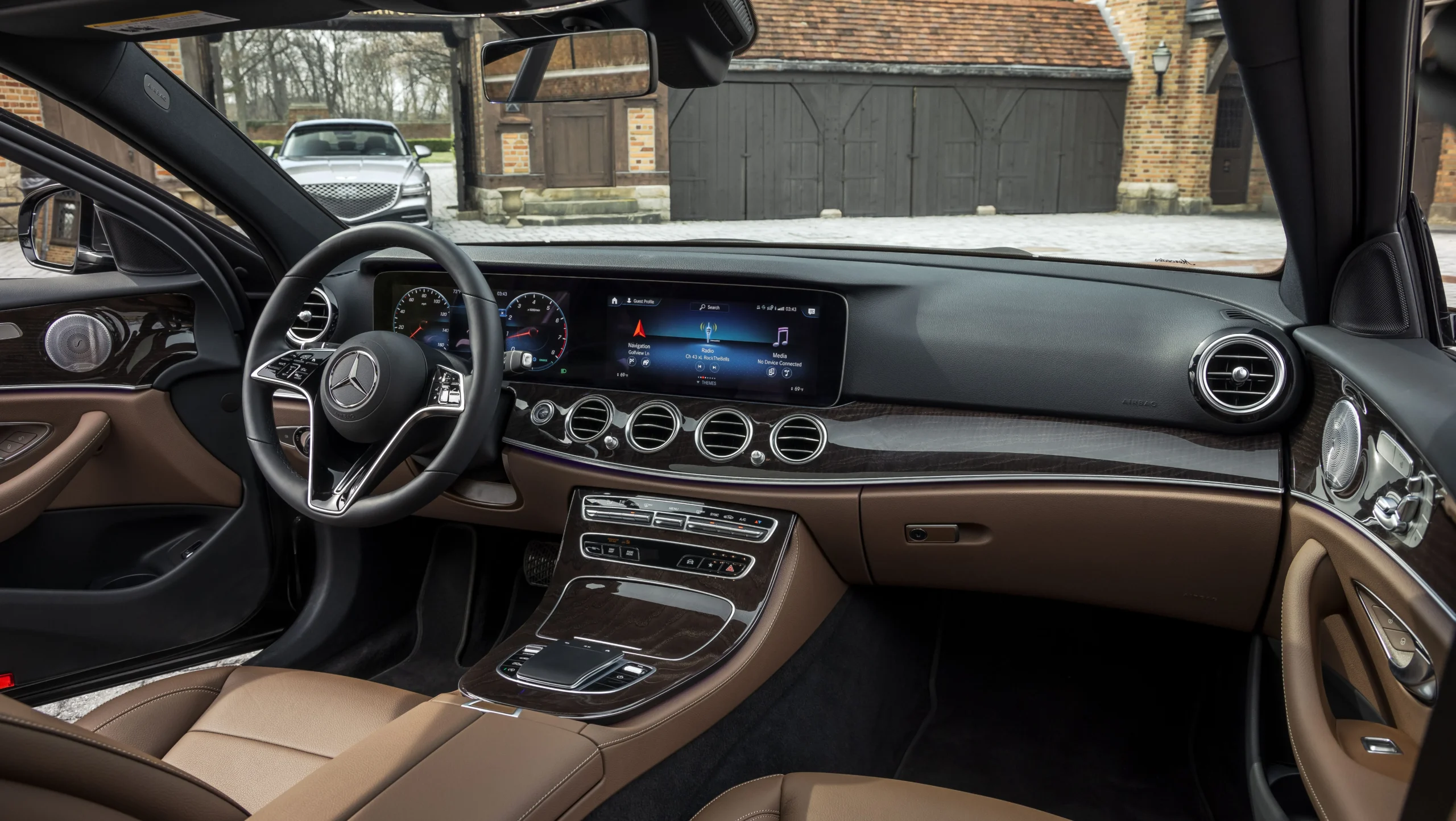 Mercedes-Benz E-class3