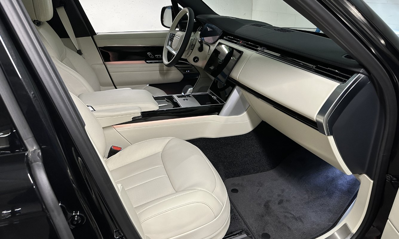 RANGE-ROVER-LWB-HSE-D350-LONG-LATO-PAX