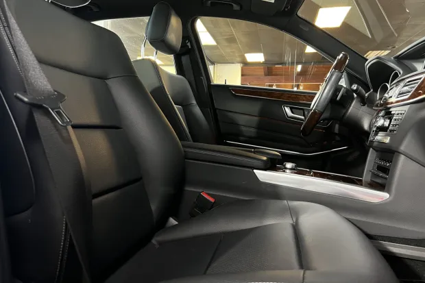 mercedes E-class intr